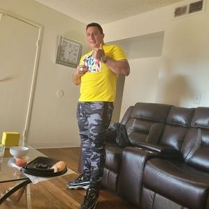 Meet your Posher, Roberto